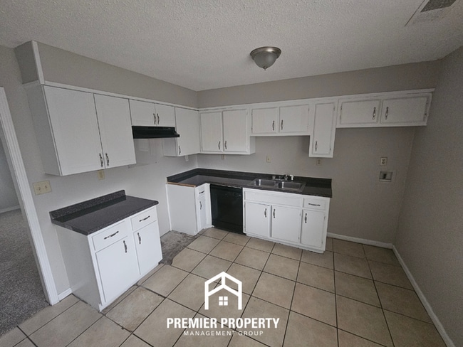 Building Photo - 4059 Friendly Way