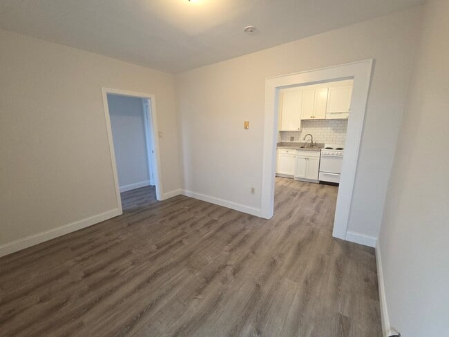 Building Photo - 161 Union Ave