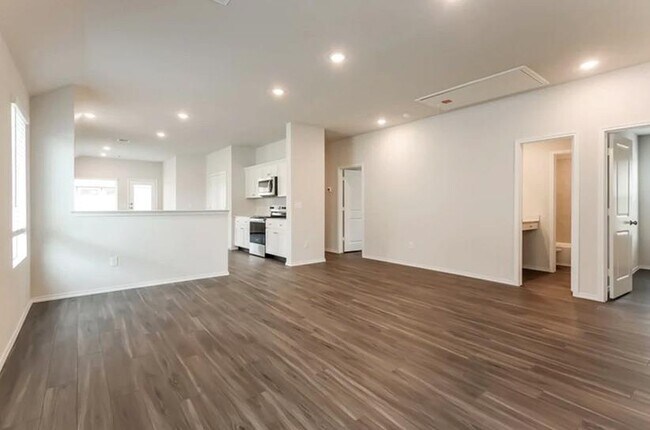 Foto del edificio - 1905 Crimson Lake Blvd