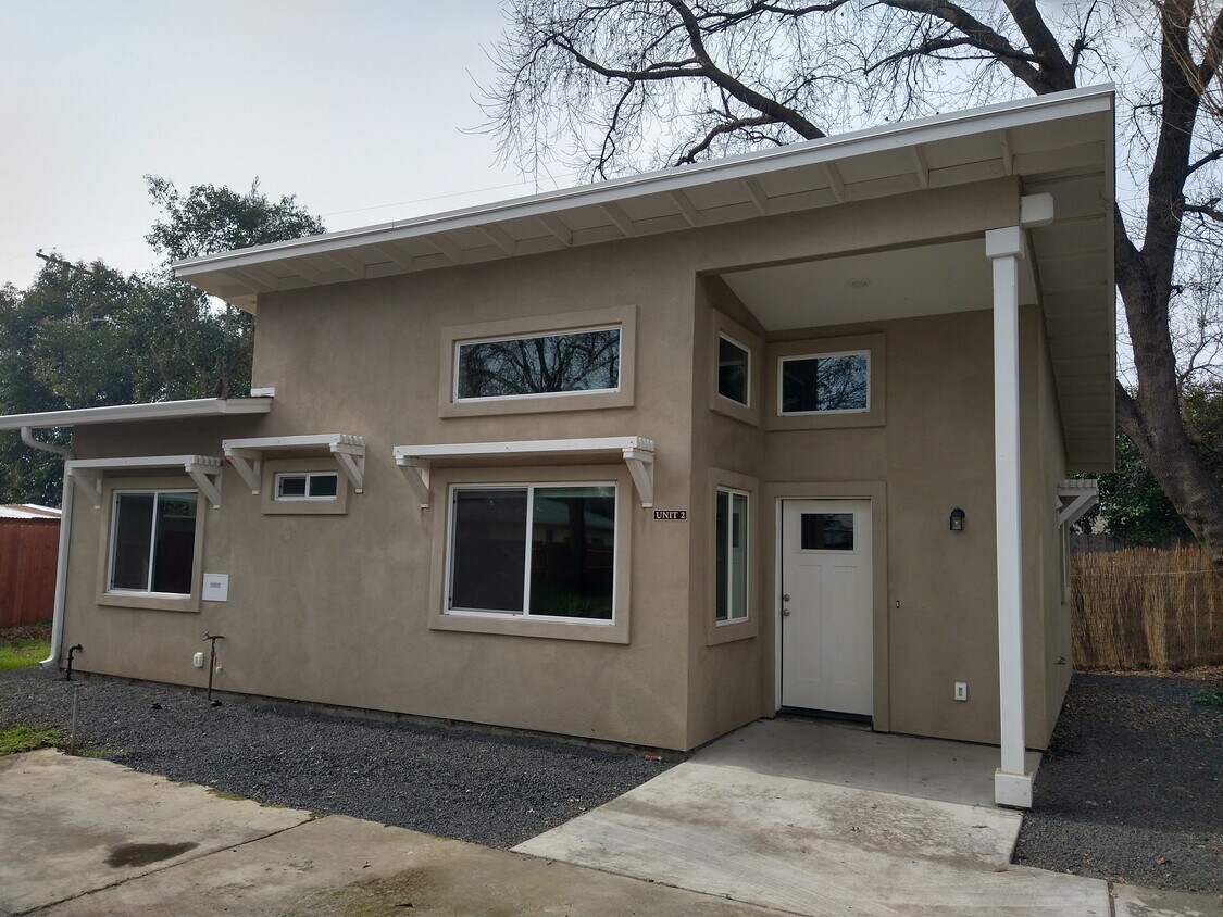 Primary Photo - 2145 Floral Ave