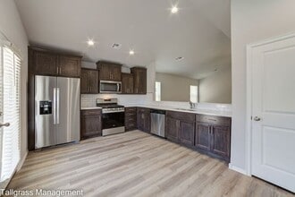 Building Photo - 5209 S Nassau Ave