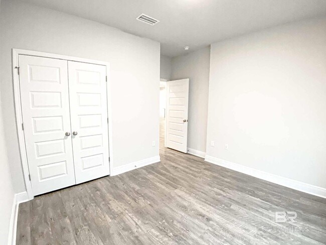 Foto del edificio - 10641 Northern Dancer Ct