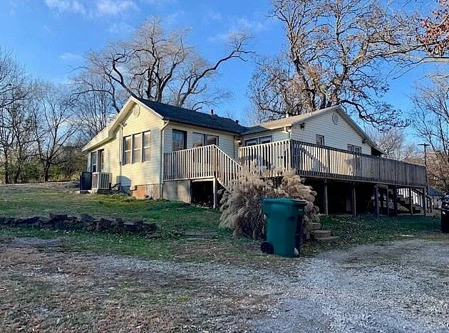 Foto principal - 408 E Poplar St