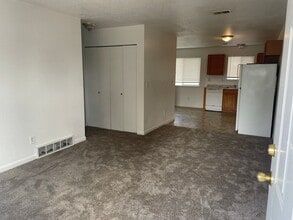 Building Photo - 716 30th Ave Ct