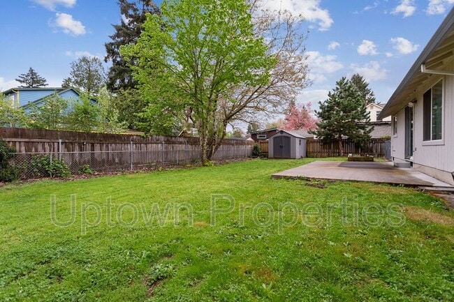 Building Photo - 5240 SE 63rd Ave