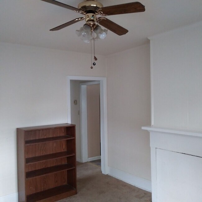 Foto del edificio - Chapel Hill / 3BR House on S Graham St AVA...