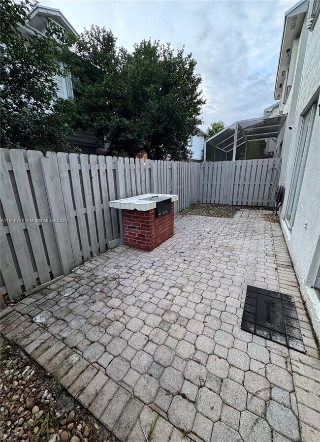 Foto del edificio - 12237 SW 144th Terrace