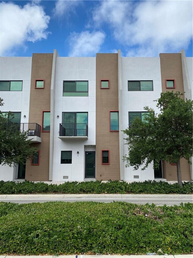 Foto del edificio - 111 NE 6th St