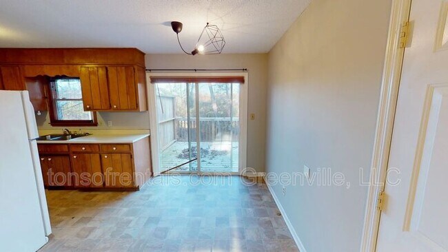 Building Photo - 227 Cedar Crest Rd