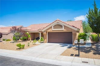 Building Photo - 2548 Tumble Brook Dr