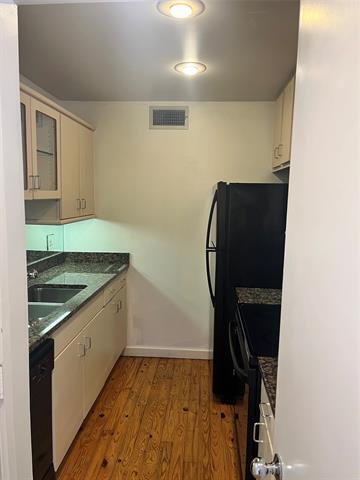Foto del edificio - 4343 Travis St