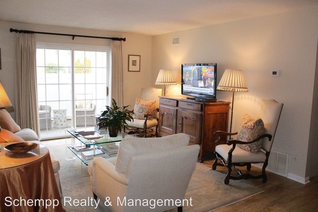 Building Photo - 2 br, 2 bath House - 4820 Westmar Terrace #1