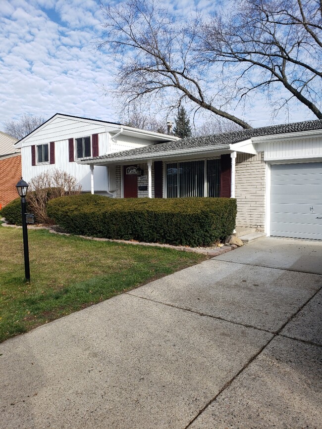 Foto del edificio - 16444 Fairway St