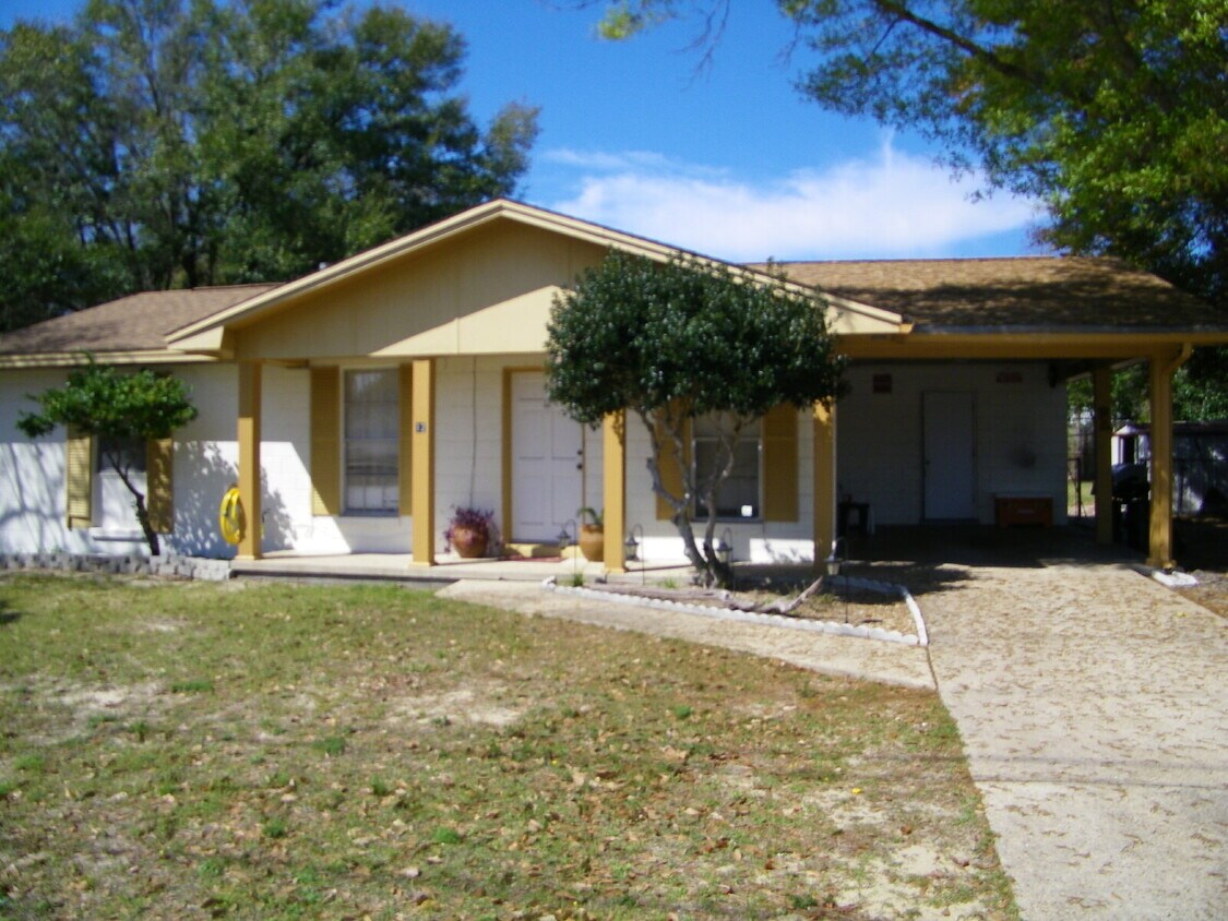 Primary Photo - 3 Bedroom, 1.5 Bath Home with Carport!