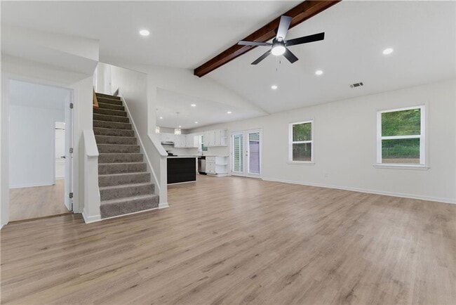 Foto del edificio - 5081 Hubert Dr