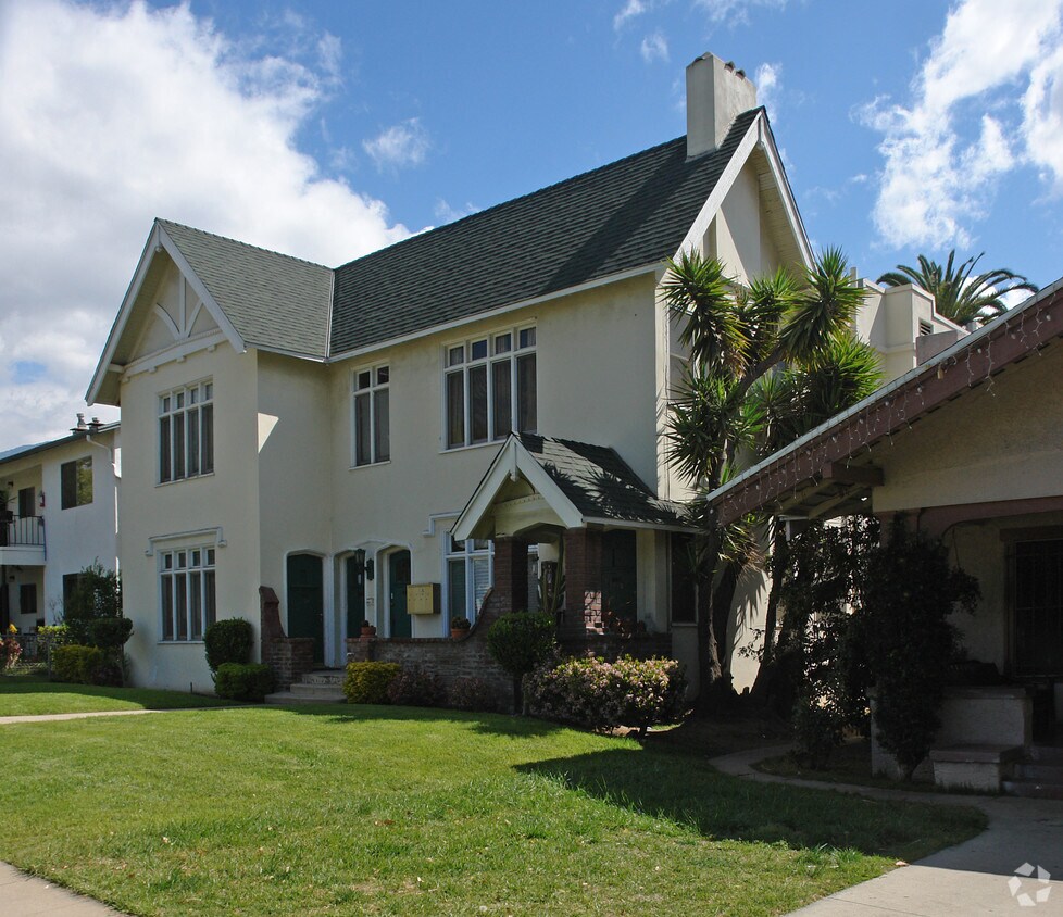Foto del edificio - 1130 Los Robles Ave