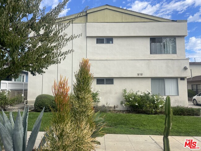 Foto del edificio - 1150 N Commonwealth Ave