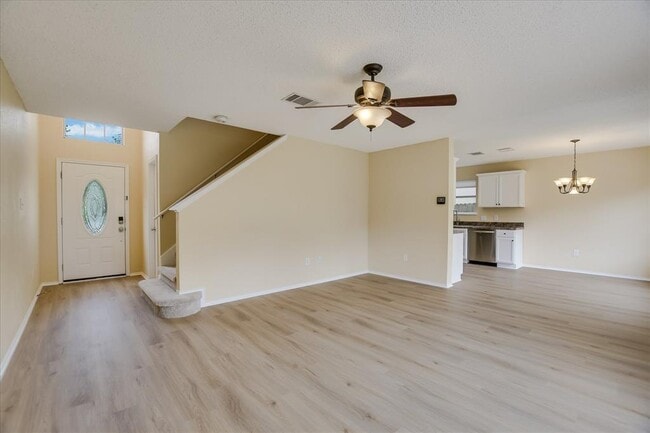 Building Photo - 13819 Lothian Dr