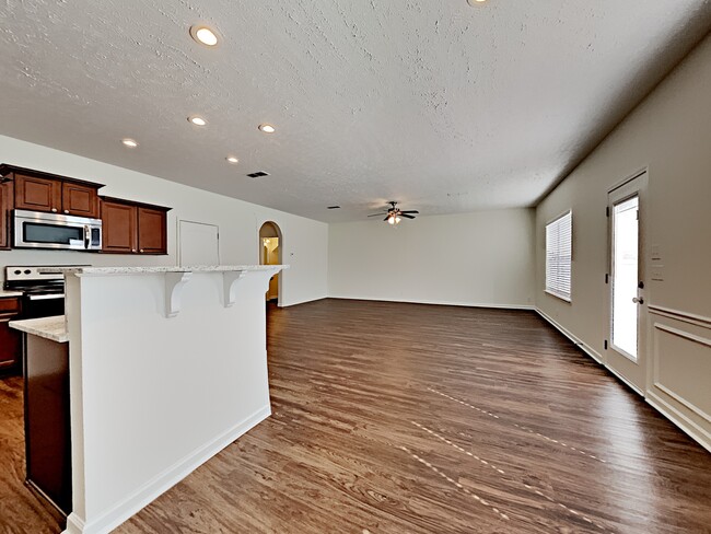 Building Photo - 2630 Salem Glen Crossing