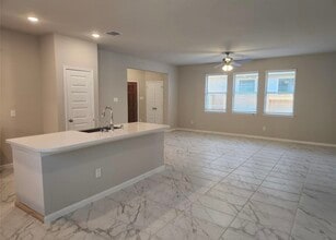 Building Photo - 9411 Hard Rock Rd