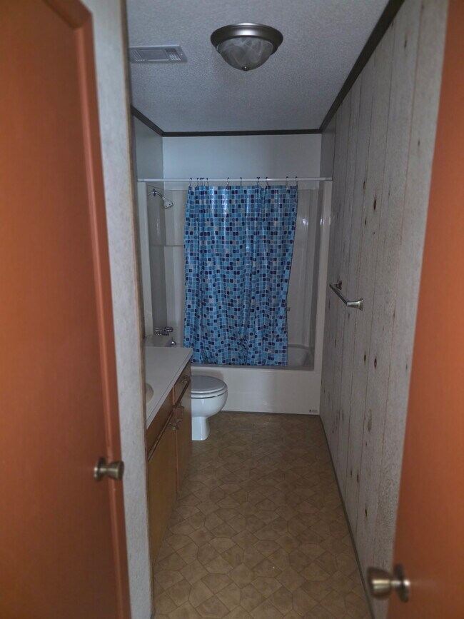 Building Photo - Oak Ridge Apartment