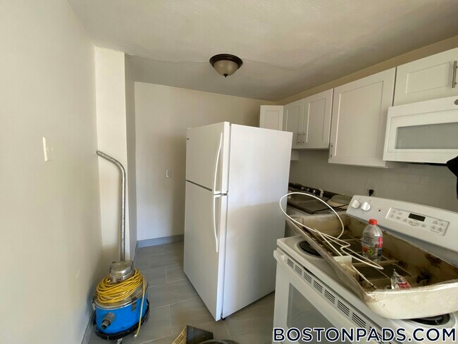 Building Photo - 88 Gardner St