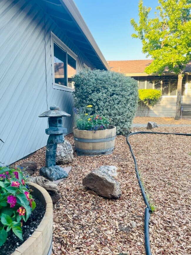 Foto del edificio - 18 Ruben Ct