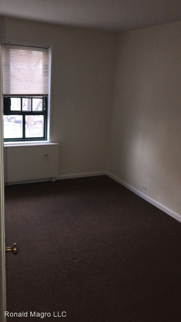 Foto del edificio - 3 br, 1 bath House - 1722 Purdy St 2E