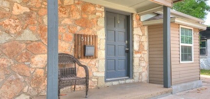 Building Photo - 5111 N Dawson Dr