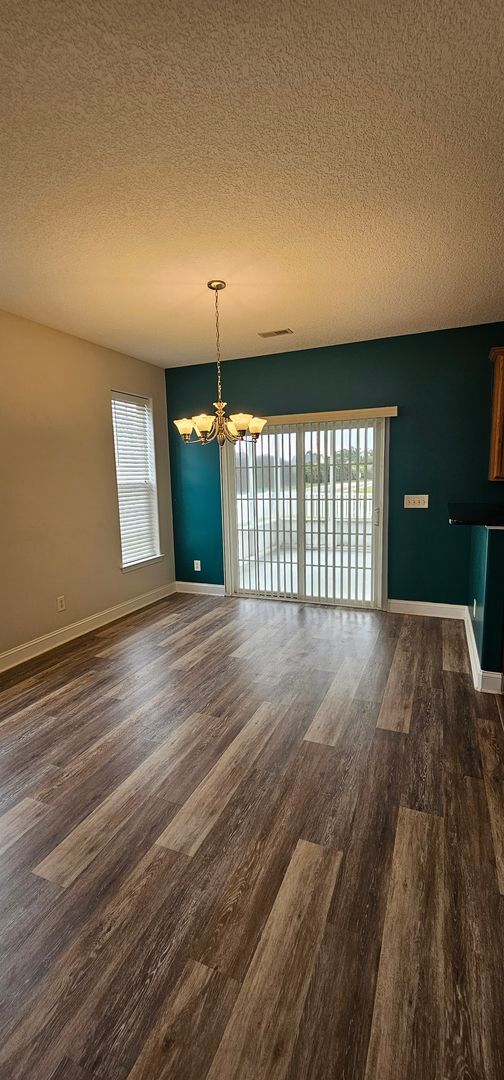 Foto del edificio - Rental in Desireable Hunters Ridge