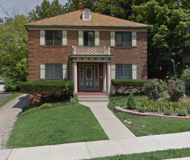 Foto del edificio - 572 Howell Ave