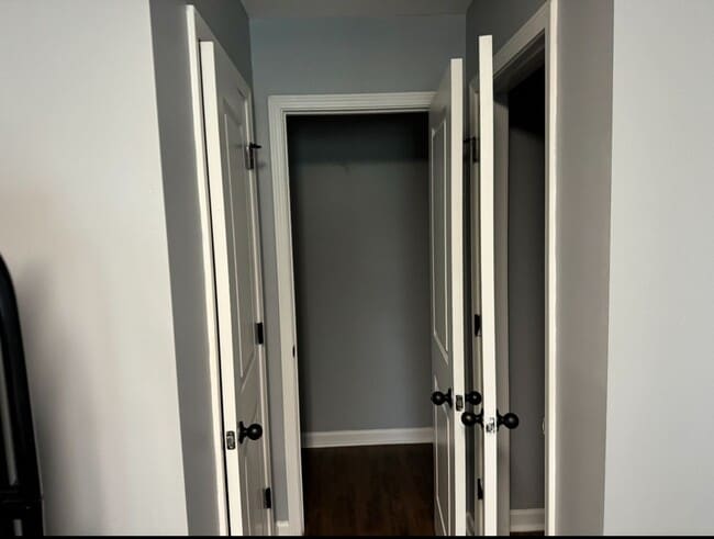 Foto del edificio - 516 Brawley St