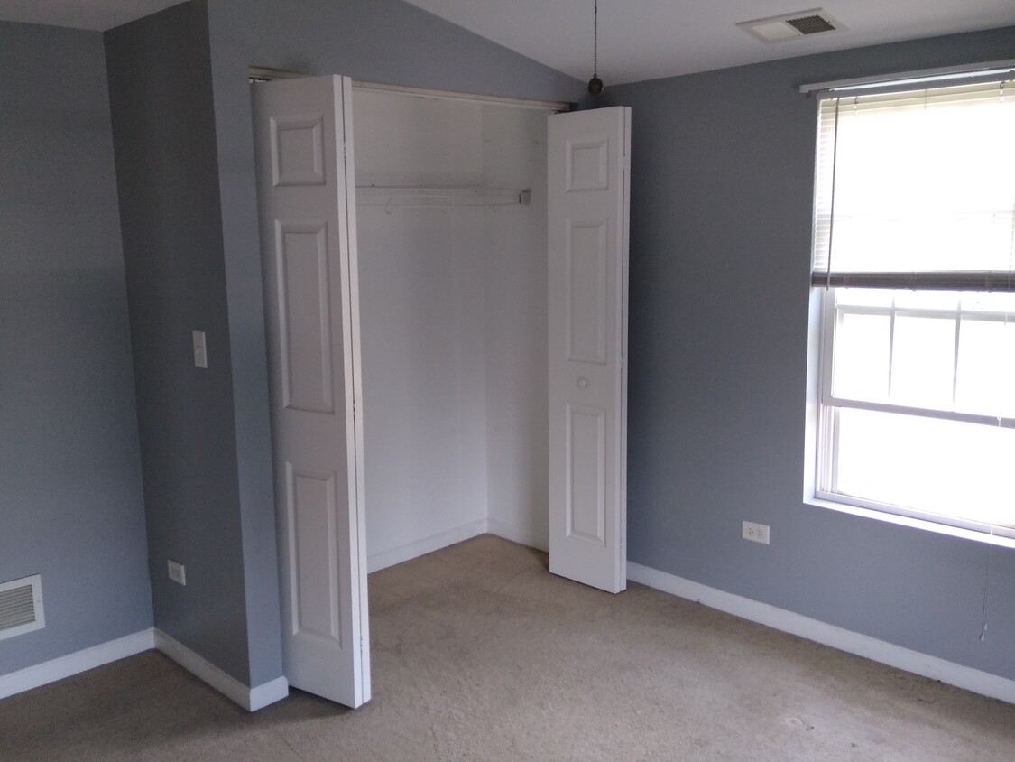 Bedroom closet - 1103 Vine St