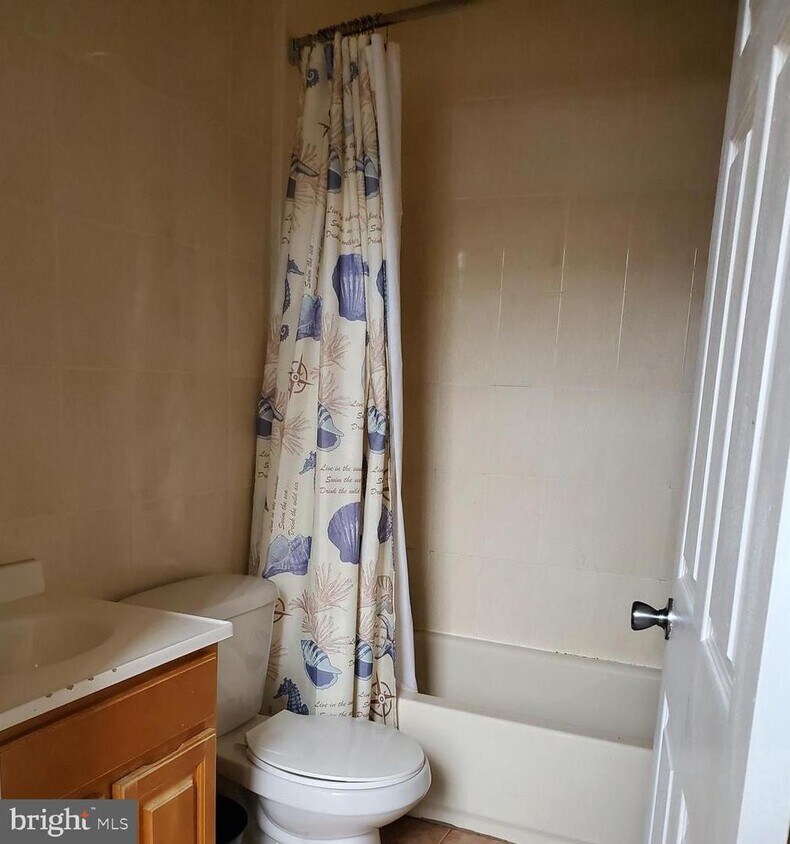 Primary Photo - 223 N 13th St