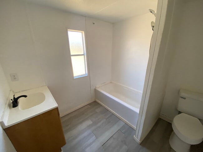 Foto del edificio - 313 Amy St