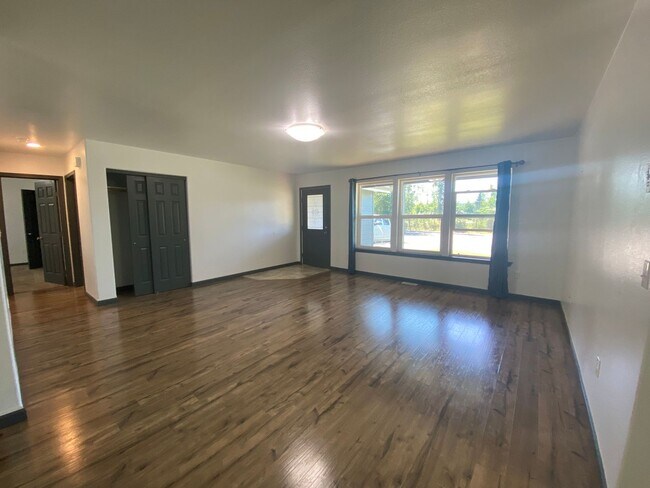 Foto del edificio - SOLDOTNA RANCH HOME