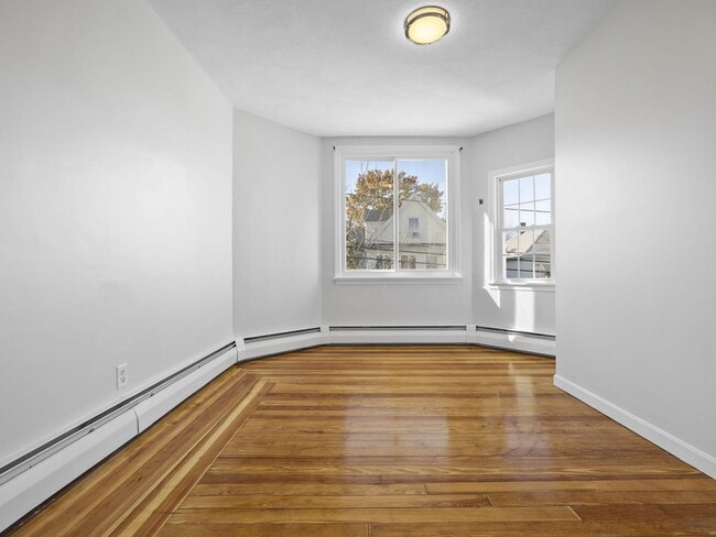 Foto del edificio - Nice 5 bed in Medford