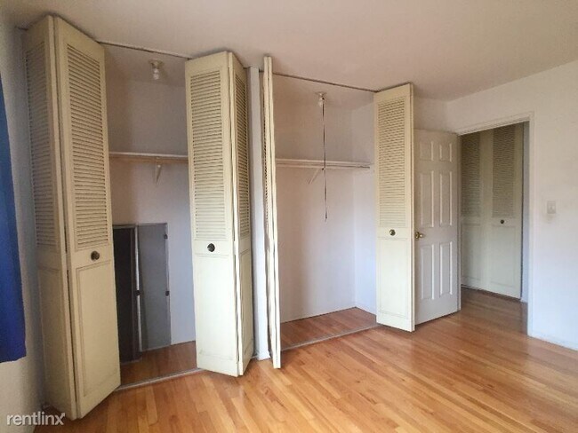 Foto del edificio - 6825 N Sheridan Rd