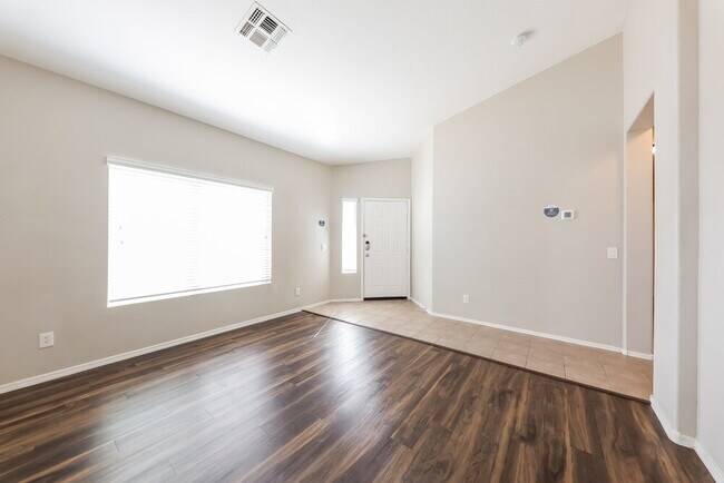 Foto del edificio - 13426 W Crocus Dr