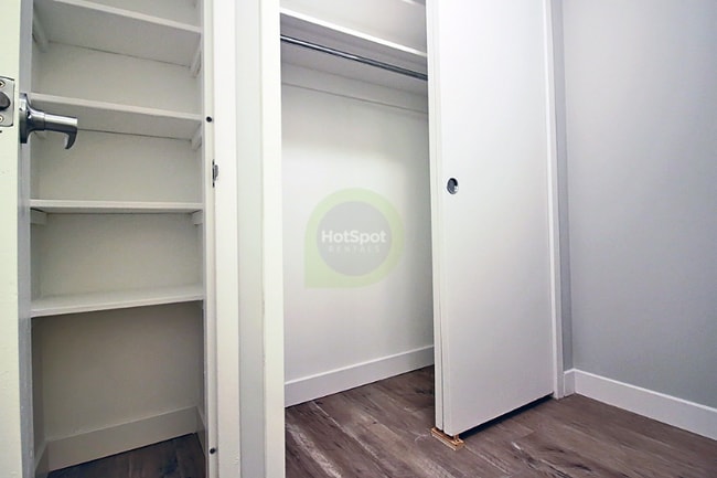 Building Photo - 1118 S Michigan Ave