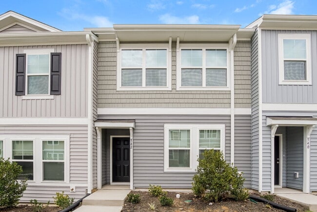 Building Photo - 542 Landing View Dr