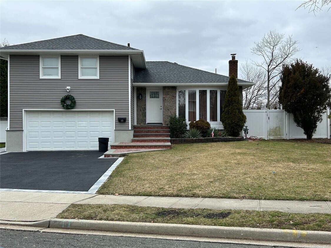 15 Theodore Dr, Plainview, NY 11803 House Rental in Plainview, NY