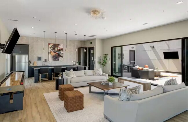 Foto del edificio - 112 N Boston Ave