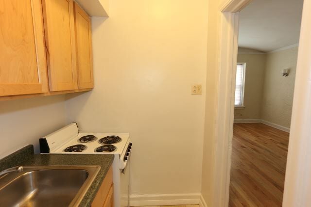 Building Photo - 539 W Arlington Pl