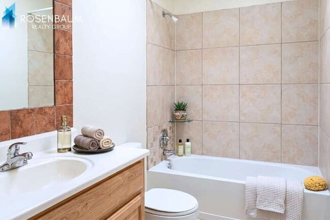 Foto del edificio - 352 W Delano St