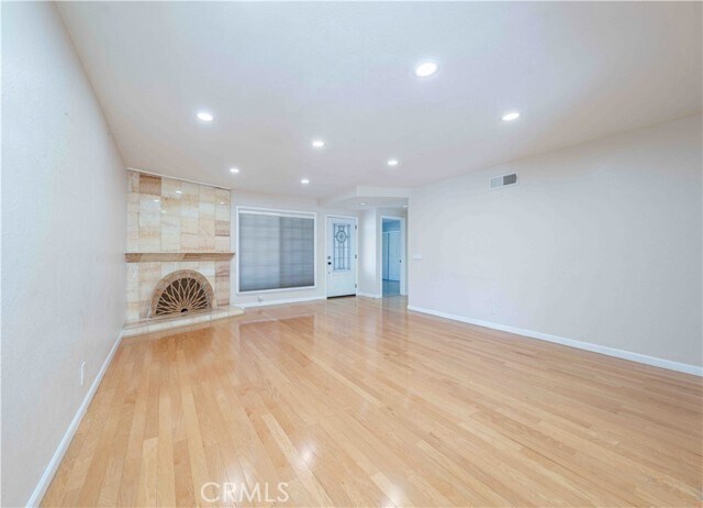 Foto del edificio - 9682 Talbert Ave