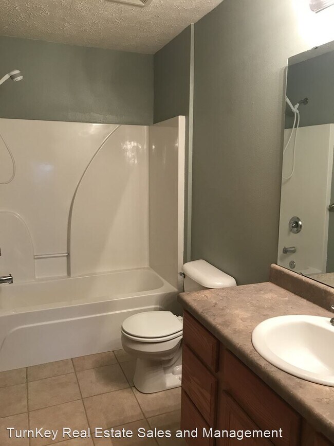 Building Photo - 2 br, 2 bath House - 1250 N. Northwood