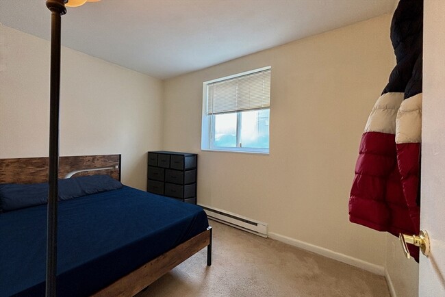Foto del edificio - 256 Parker Hill Ave