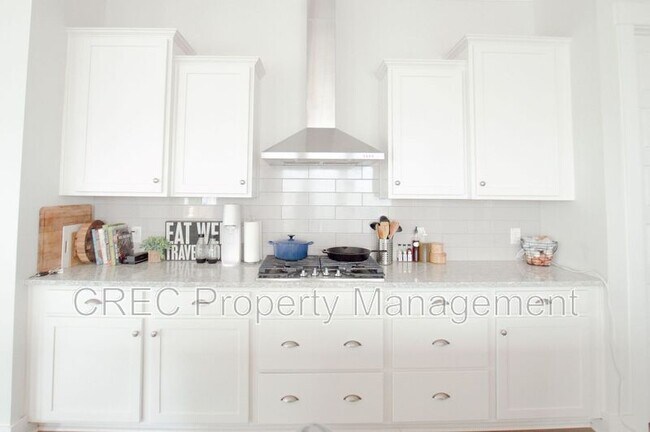 Foto del edificio - 4507 Finn Blvd