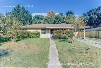 Building Photo - 1003 Wilson Dr